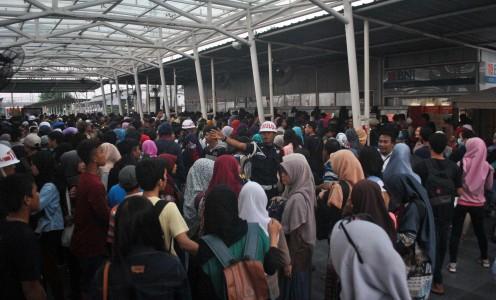 Kereta Anjlok, Dua Keberangkatan Bogor-Jakarta Dibatalkan