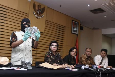 OTT Pejabat Pajak, KPK Geledah Empat Lokasi