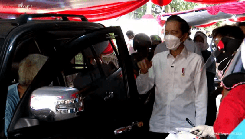  Pandemi, Presiden Tinjau Pelaksanaan Vaksinasi Covid-19 Massal di Bogor