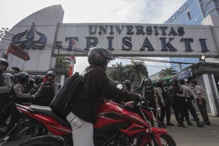 Konflik Universitas Trisakti, Menristekdikti Ancam Bekukan Kampus