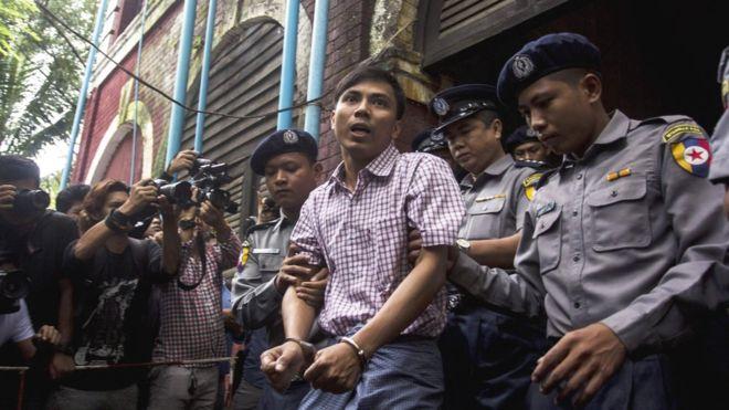 Putusan Hakim Atas Dua Wartawan Reuters  Ditunda