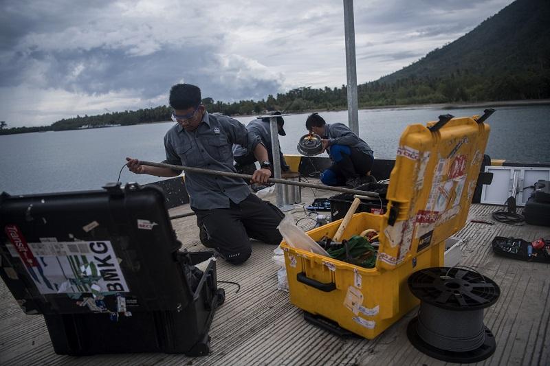 BMKG Pasang Sensor 'Water Level' di Pulau Sebesi